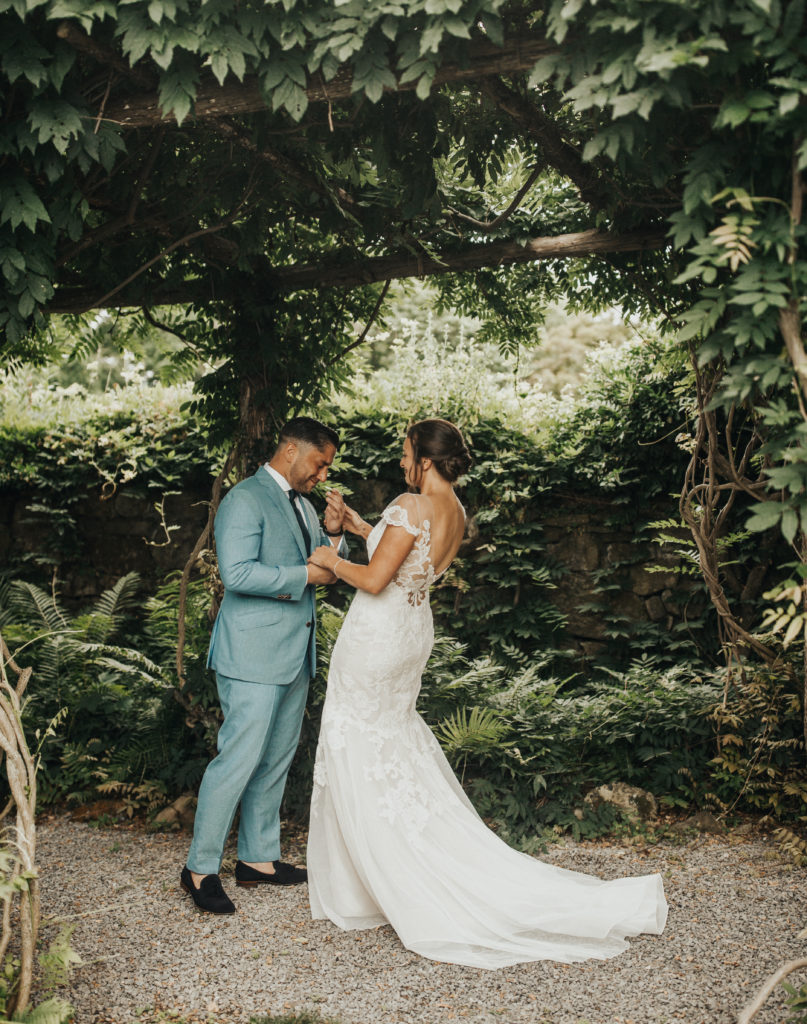 New Jersey Wedding and Elopement Photographer Bride Groom Meadowburn Farm